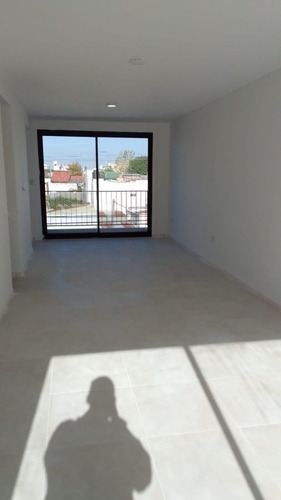Imagen 3 de 8 de Departamento En Venta De 2 Ambientes - Avellaneda