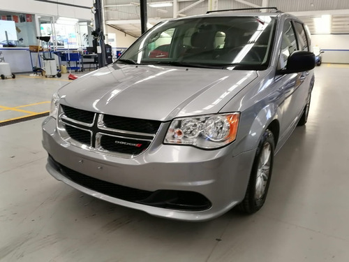 Imagen 1 de 15 de Grand Caravan Sxt