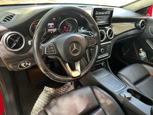 Mercedes-Benz Clase CLA 1.6 200 Cgi Sport At