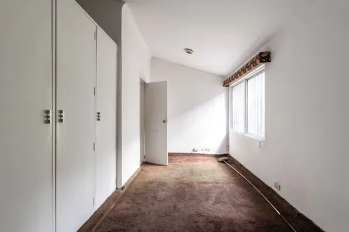 Casa En Venta En Los Rosales. Cod V8059