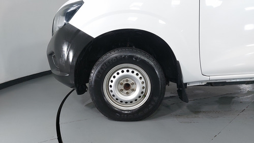 Nissan NP300 2.5 CHASIS CABINA DH AC PAQ. SEG