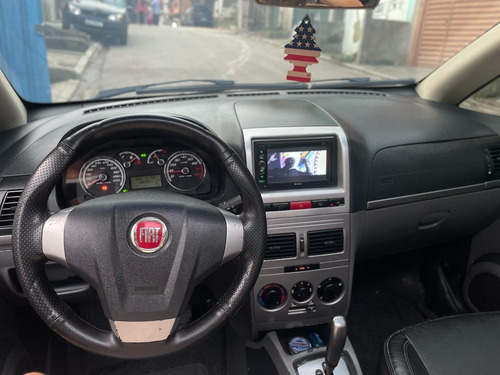 Fiat Idea 1.8 16v Sporting Flex Dualogic 5p