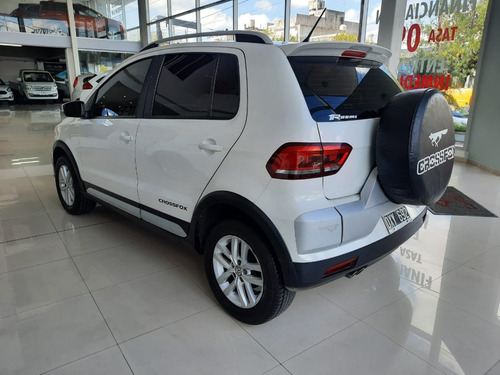 Volkswagen Crossfox Highline 1.6 16v Mt 2015 77.000 Km. Blco