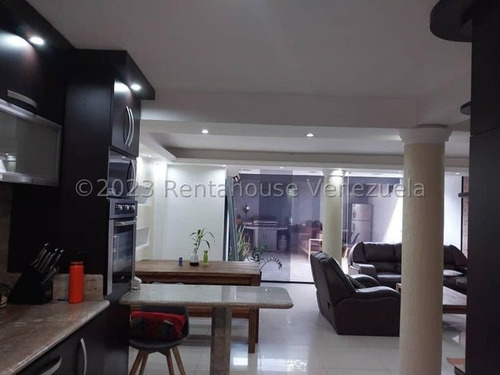 Imagen 12 de 30 de Townhouse En Venta En Tazajal Con Acabados Modernos Y Cocina Empotrada Patio Y Áreas Comunes Para El Disfrute Familiar En Zona Privilegiada De Naguanagua Ymp