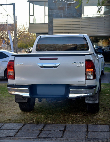 Imagen 5 de 16 de Toyota Hilux Srx At 4x4