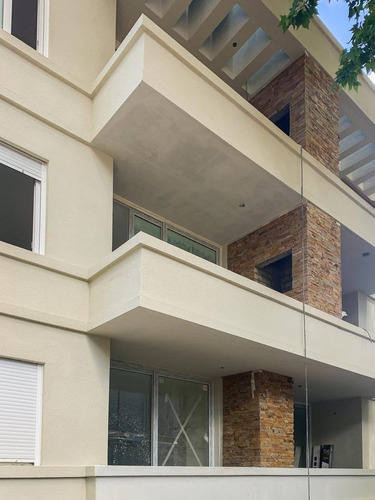 Venta De Apartamento De 1 Dormitorio Con Terraza Malvín