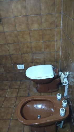 Casa De 4 Amb En 2 Plantas Con Buenos Accesos, Virreyes