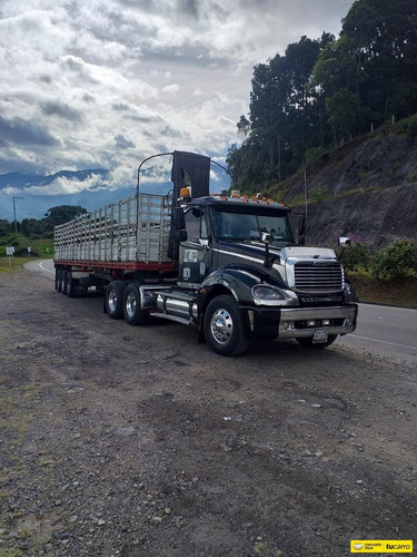 Tractocamion Freighliner Columbia