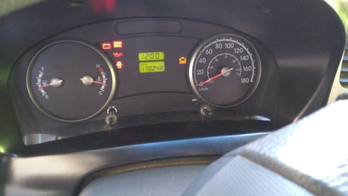 Kia Bongo 2.5 K-2500 4x2 Cs 2p / 2010 B75