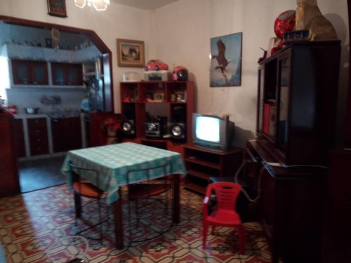 Imagen 3 de 8 de Casa En El Cementerio