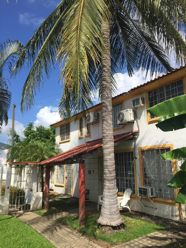 Casa Sola En Venta En Pueblo Llano Largo, Acapulco De Juárez, Guerrero