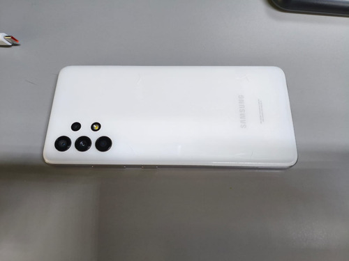 Celular Samsung Galaxy A32 128gb Blanco 4gb Ram (Usado)