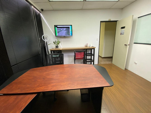 Imagen 5 de 8 de Se Vende Local Comercial 3o/2b/3p 350m² La Lagunita