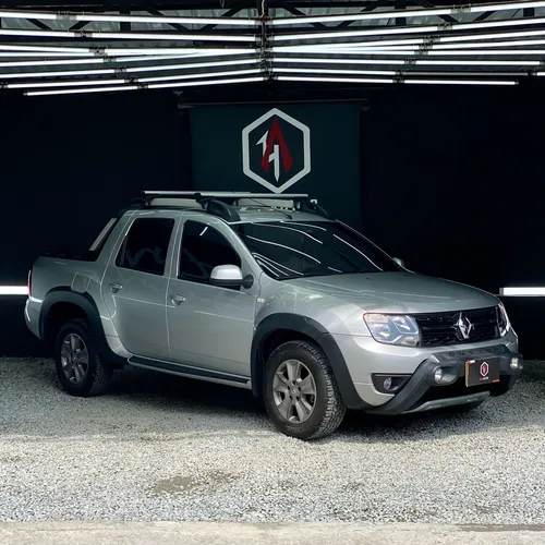 Renault Duster Oroch 2.0 Intens