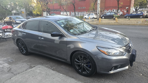 Nissan Altima 2.5 Advance Navi Cvt