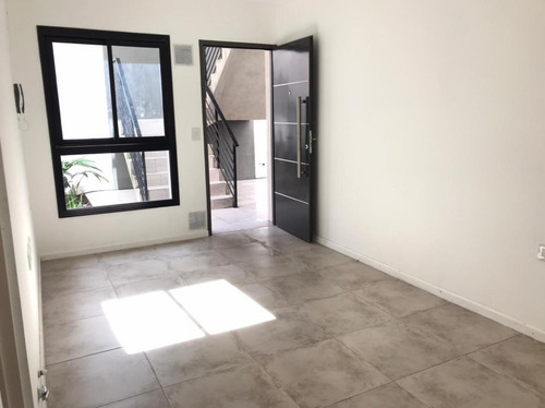 Imagen 8 de 12 de Departamento De 1 Dormitorio En Venta - Echesortu