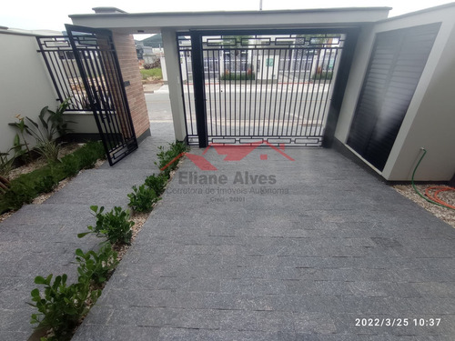Imagem 12 de 15 de Casa Alto Padrão Duplex Em Bosque Da Mata - Tijucas - 534