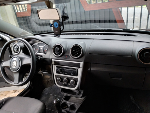 Volkswagen Saveiro 1.6 Cab. Simples Total Flex 2p