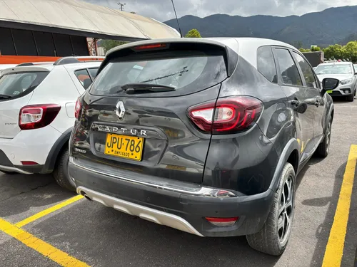 Renault Captur 2.0 INTENS BOSE