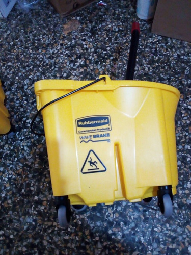 Carrito De Limpieza Ruber Maid 33 Lts