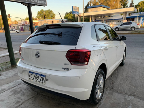 Imagen 16 de 24 de Volkswagen Polo Msi Comfortline 1.6