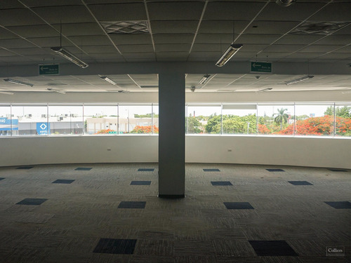En Renta Oficinas Corporativas Semi-acondicionadas En Torre Banamex, Piso 7, Mérida, Yucatán