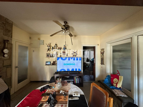 Venta Casa 4 Dormitorios 3 Baños. Próxima Servicios. Garaje Terreno 600 M2 Malvin