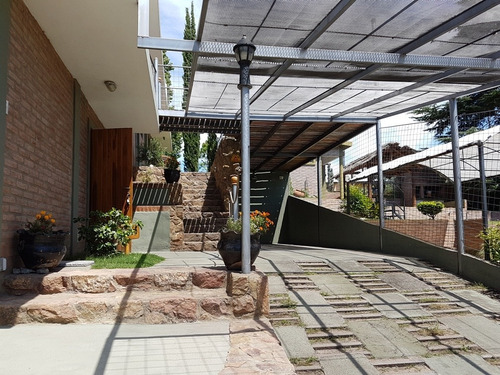 Complejo En Venta En Villa Carlos Paz, Frente Al Balneario