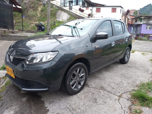 Renault Sandero Night&Day expression