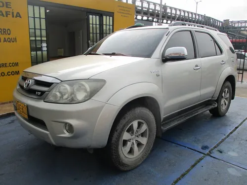 Toyota Fortuner Sr5 4x4 4000cc At Aa