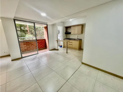 Venta De Apartamento En Itagui Con Vista A La Reserva