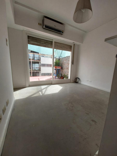 Venta Departamento Dos Ambientes Con Balcon Terraza Y Expensas Bajas, Belgrano