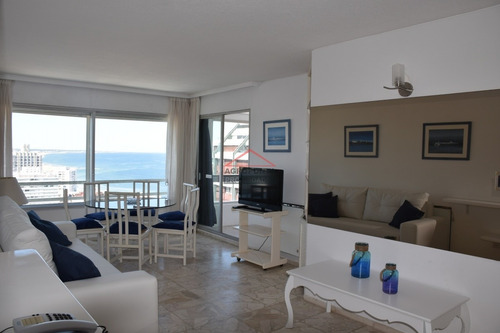 Muy Buena Ubicación En El Centro De Punta Del Este. - Ref: 2929