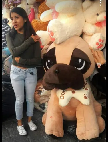 Peluche pug gigante sales
