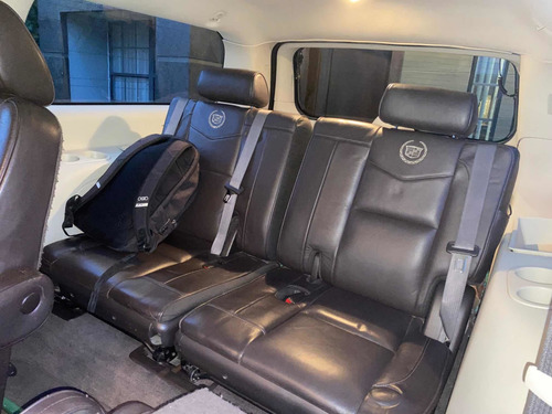 Imagen 11 de 14 de Cadillac Escalade Esv 2011 6.2 Platinum Qc Dvd R-22 4x4 At