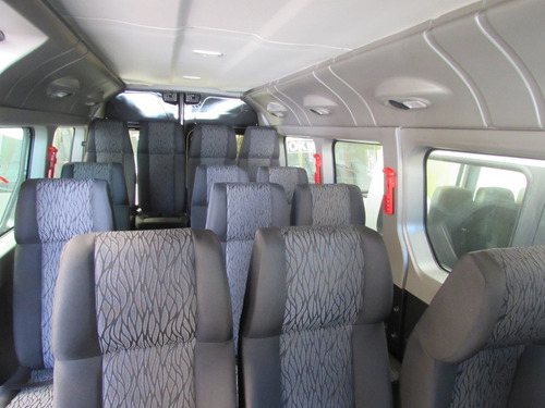 Imagem 6 de 14 de Renault Master Executiva L3h2 Preta