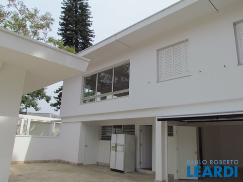 Imagem 8 de 15 de Casa Assobradada - Jardim América - Sp - 479536