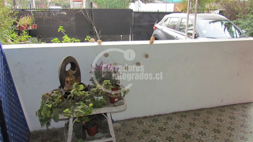 Primer Piso, 4 Dormitorios Con Jardín