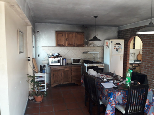 Imagen 6 de 14 de Dock Sud, Amplia Casa 3 Ambientes, Con Local Y Cochera
