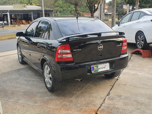 Imagem 4 de 7 de Chevrolet Astra 2.0 Mpfi Advantage 8v