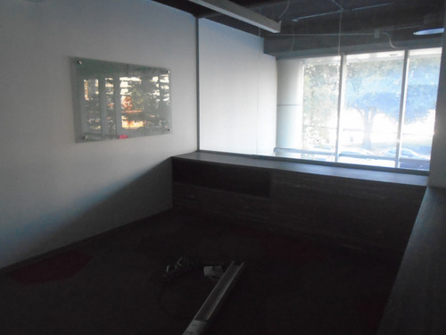 Oportunidad ! Local De 97,57 M2 - Tranqueras- Av Las Condes