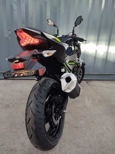 Imagen 8 de 25 de Nueva Kawasaki Z400 2023 , Cuadro Verde!!! Financio!!!