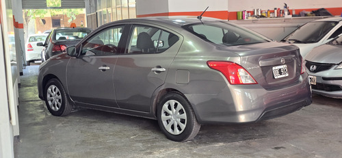 Nissan Versa 1.6 Sense