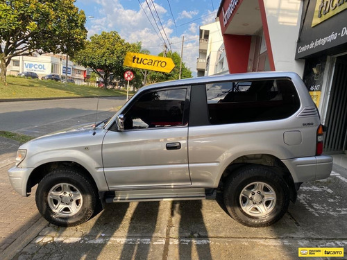 Imagen 2 de 13 de Toyota Prado 2.7 Sumo