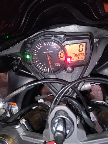 Srad Gsx R 1000 Ano 2007 Documentação Em Dias Cor Preta