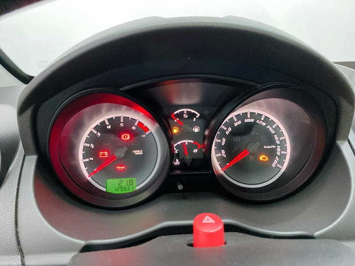 Imagem 6 de 14 de Ford Fiesta 1.6 Sedan Flex 4p Manual 2014