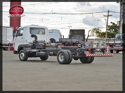 Imagem 9 de 11 de Volkswagen Delivery 10.160 4x2 Chassi 2018