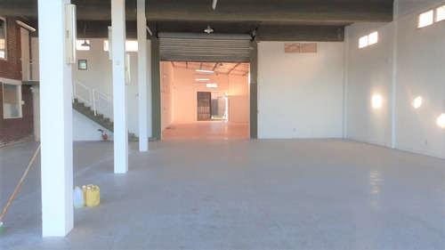 Imagen 5 de 14 de Local Comercial En El Ingreso A Mar De Ajó.