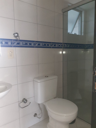 Imagem 15 de 19 de Ref.: Ap-072 - Apartamento Caiobá - 2 Quartos Apenas R$ 385 Mil