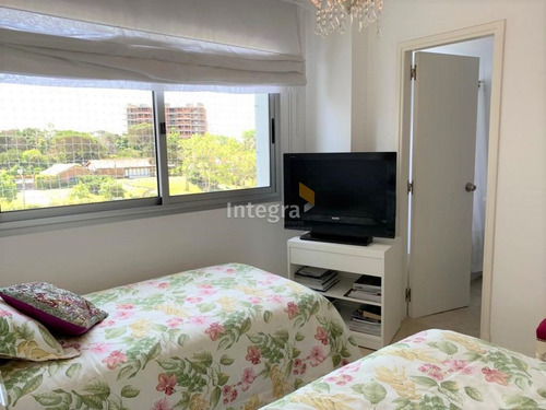 Imagen 19 de 30 de Apartamento En Alquiler De Verano -playa Brava
